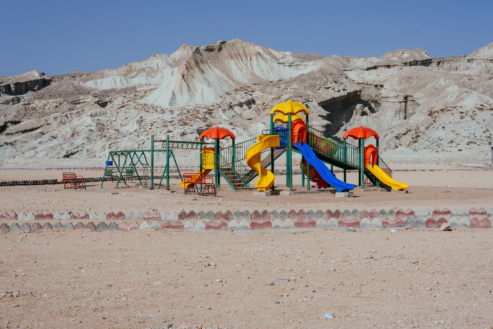 Plastic Oases — image 8 of 9